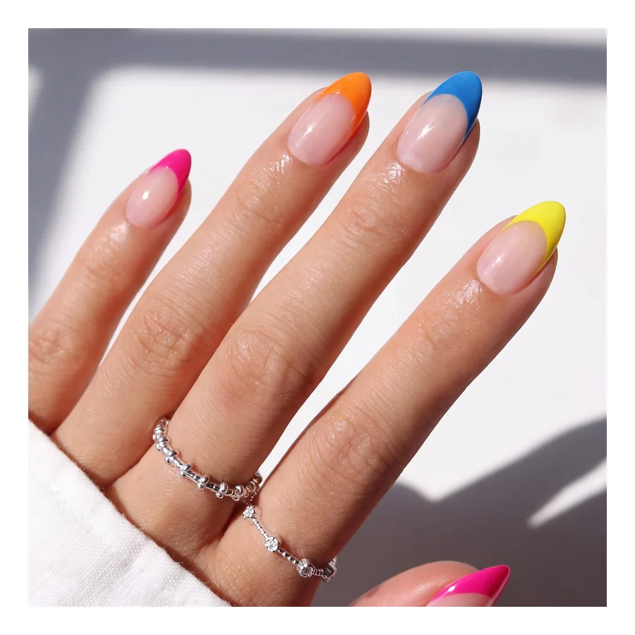 Ohora Mexican French Gel Press-On Nails — Medium Oval